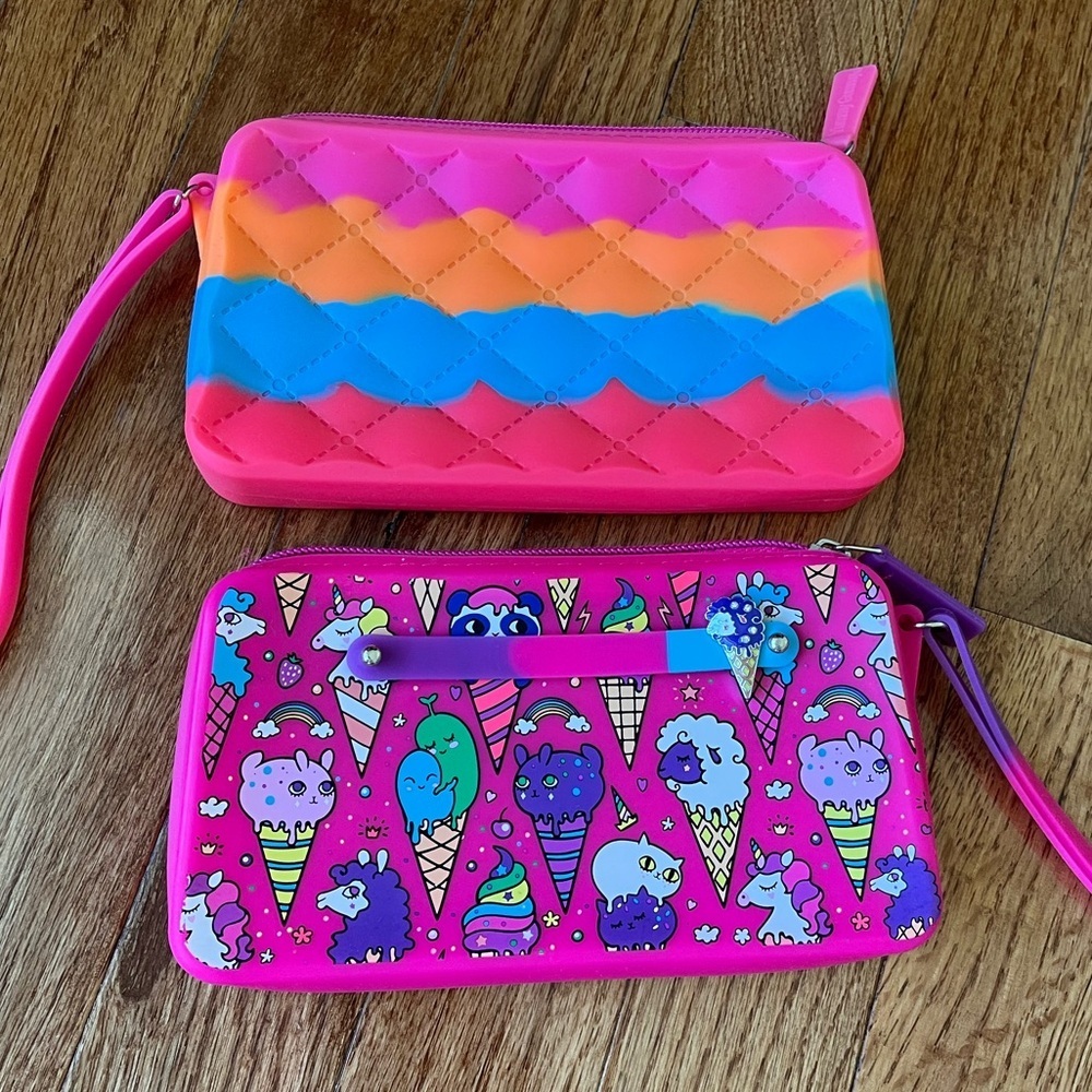 Set of 2 American Jewel Yummy Gummy wristlet